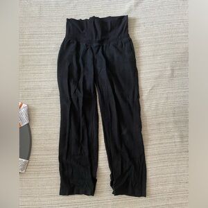 Old Navy Black Maternity Pants - linen blend